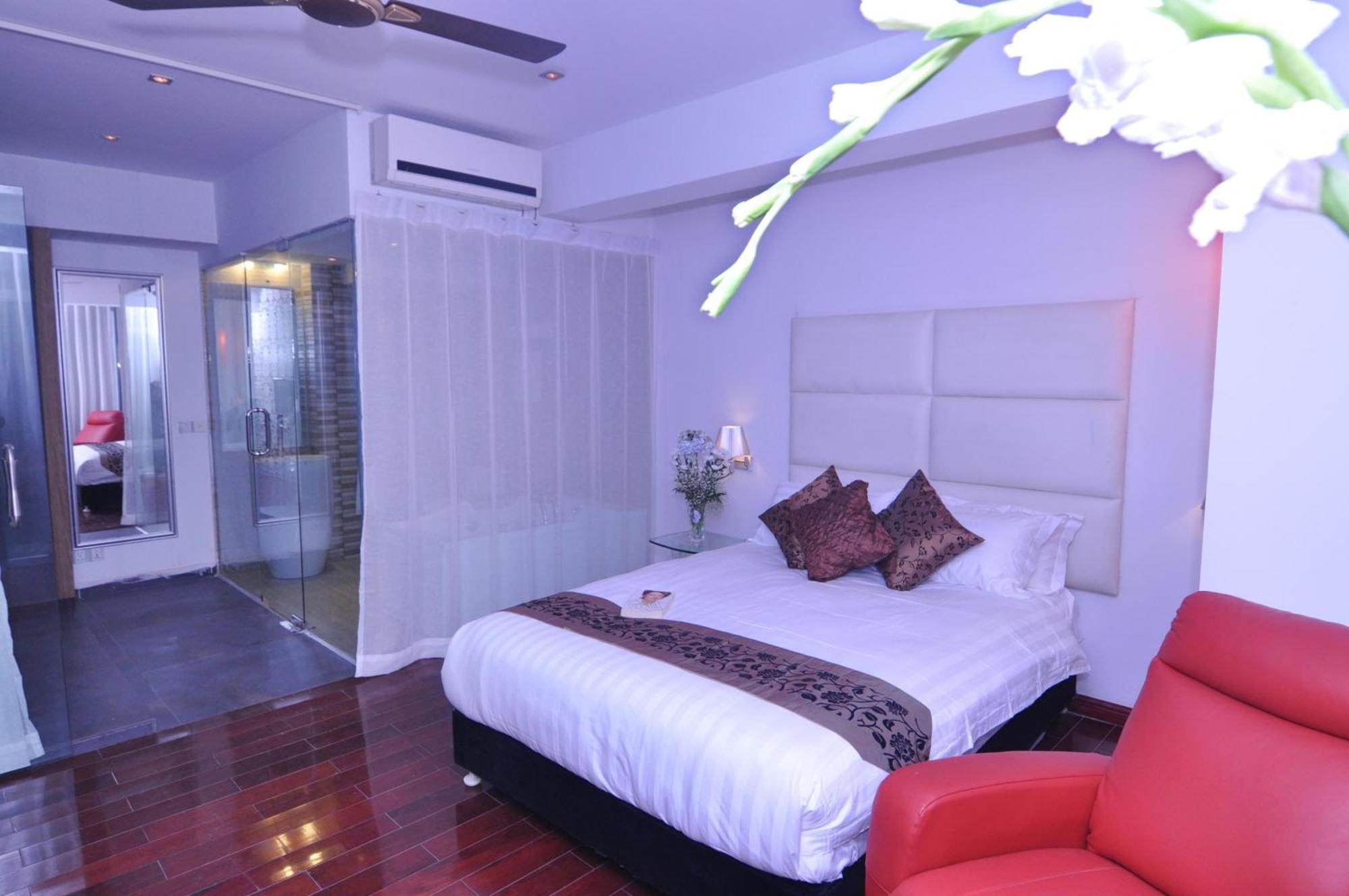 Contemporary Heights Hotel And Apartments Daca Quarto foto